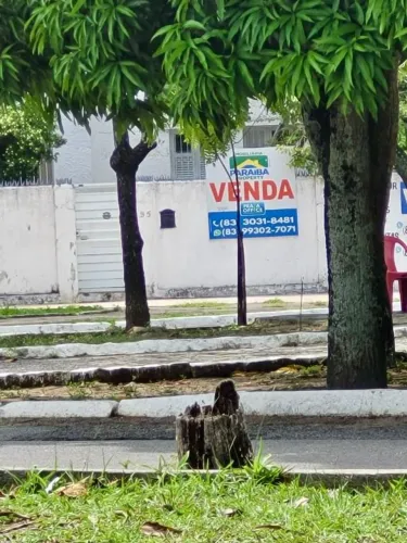 Valor de Super OPORTUNIDADE! CASA Ponto Comercial com 6 Qts/ 308 m² privativos para VENDA