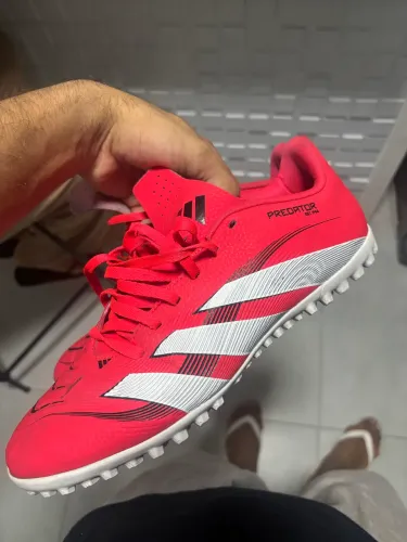 Chuteira Adidas Predator