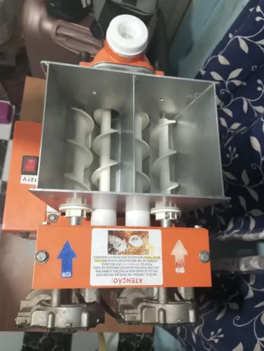 Máquina na de salgados