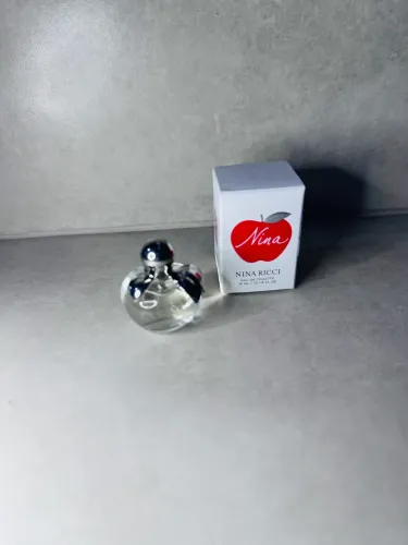 Perfume feminino