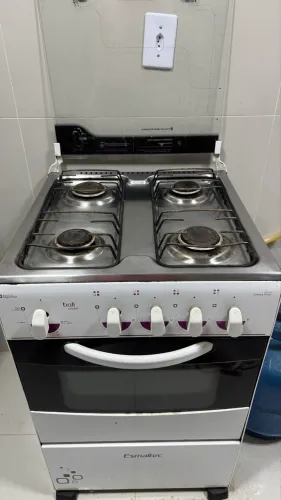 Vende-se fogão 4 bocas