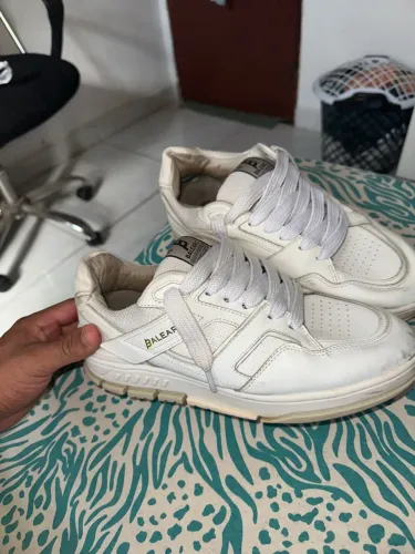 Tenis