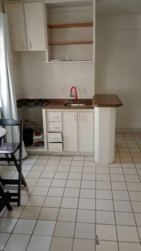 Vendo uma kitnet no Kobrasol.