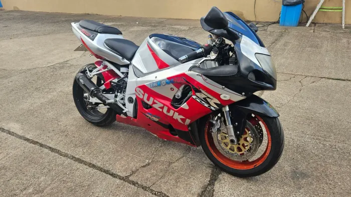 Suzuki GSX-R SRAD 750cc 2002 - RARIDADE - Quase Relíquia - Colecionador