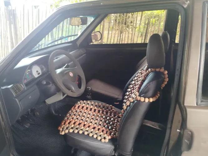 Fiat Uno Mille Celeb. WAY Econ. 1.0 F.flex 2P 2012