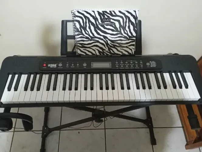 Teclado Kobe C300