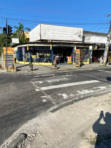Loja de ração, material de pesca e aquarismo