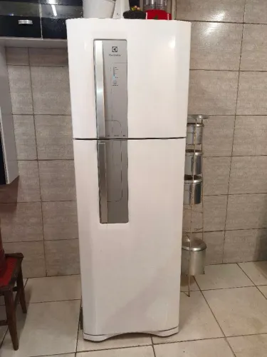 WHATS * Vendo geladeira duplex FROSTFREE 420 litros 