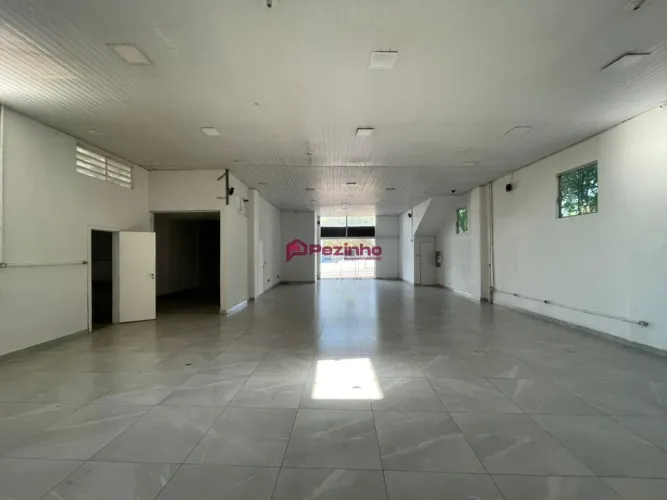 Barracão para alugar em Limeira, Jardim Maria Bruschi Modeneis, com 350 m²