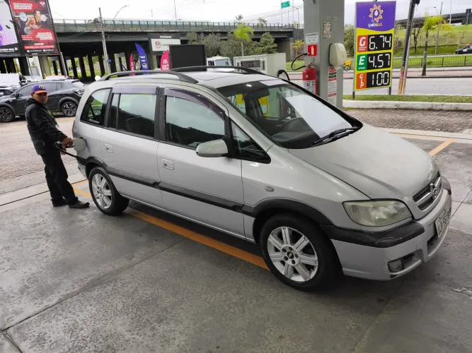 Chevrolet Zafira Elite 2.0 MPFI Flexpower 8V AUT 2005