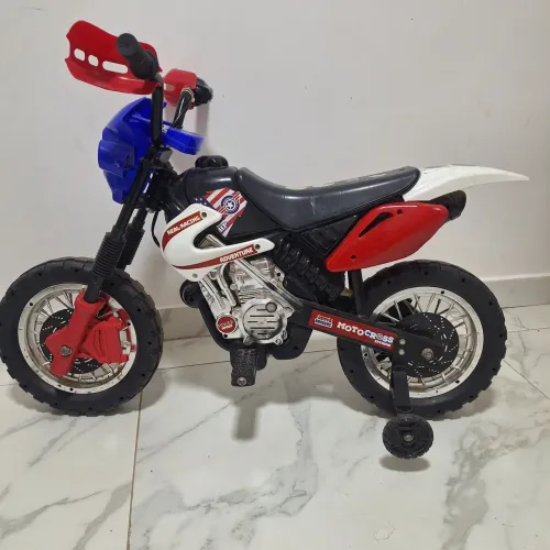 Moto elétrica infantil 