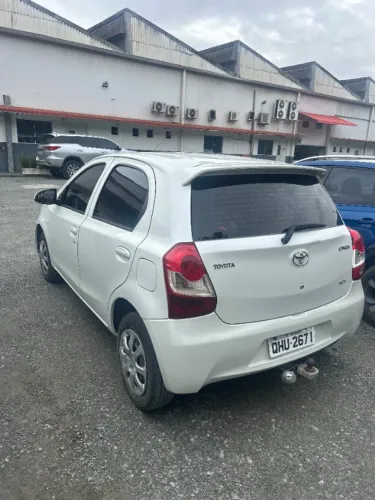 Toyota Etios X 1.3 Flex 16V 5P Mec. 2016