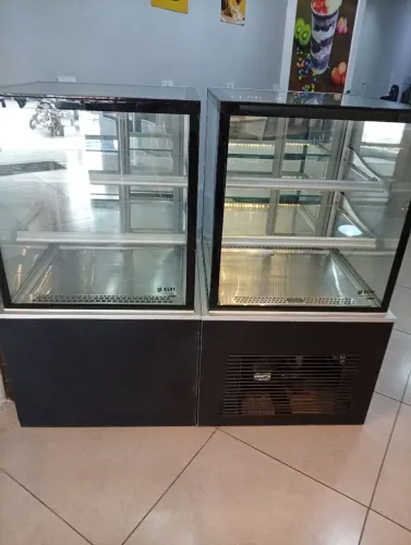 Vendo 2 estufa quente e fria marca elvi..