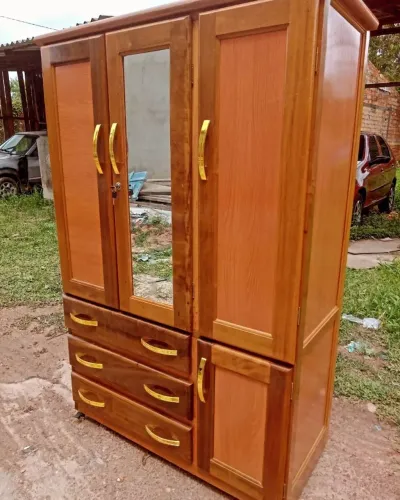 Guarda roupa de solteiro - 3 portas 3 gavetas completo com espelho