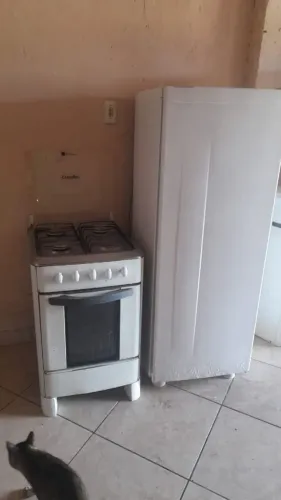 geladeira e fogão funciona perfeitamente