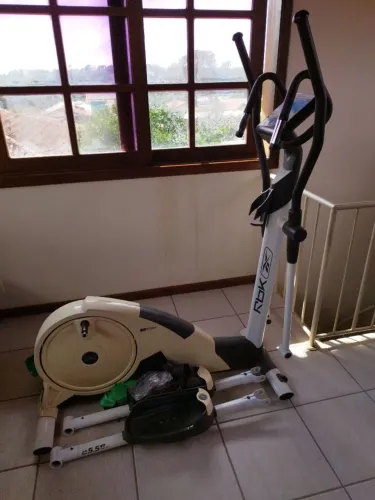 Bicicleta ergométrica Elíptico Reebok c5.5e