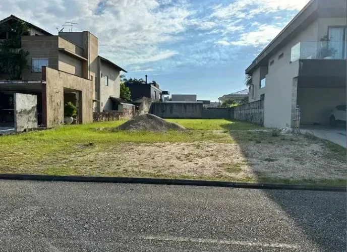 Lote no Condomínio Montenegro Boulevard