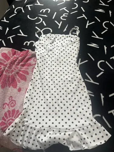 Vendo esse vestido fecho por 30