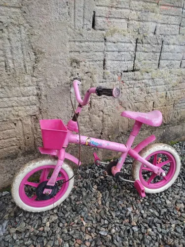 Bicicleta infantil menina