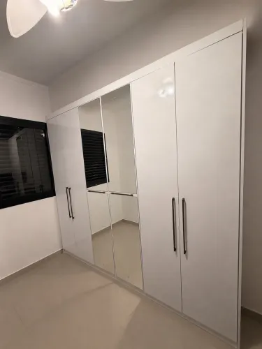 Guarda Roupa
