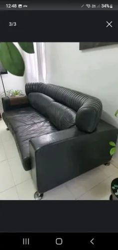 Sofá de couro 3 lugares