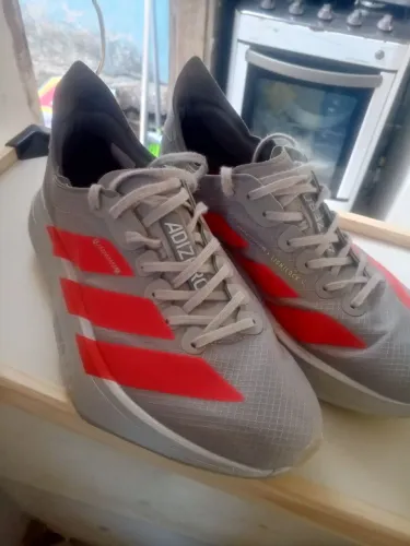 Adidas Áudios Adizero pro 4