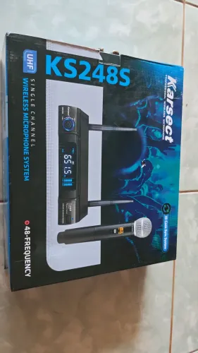 Microfone sem fio para karaokê