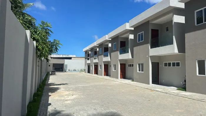 Vendo casas de alto padrão em novo condomínio fechado