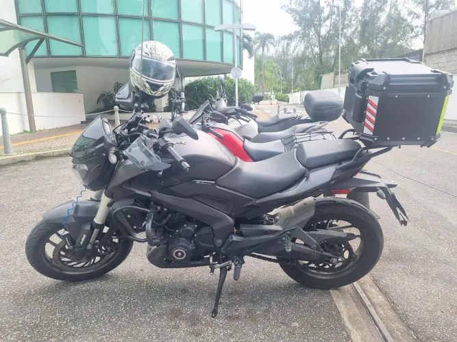 Dominar 400 