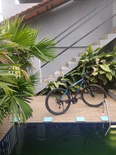 Vendo bicicleta aço carbono aro 29 nova com suspensão freio a disco 