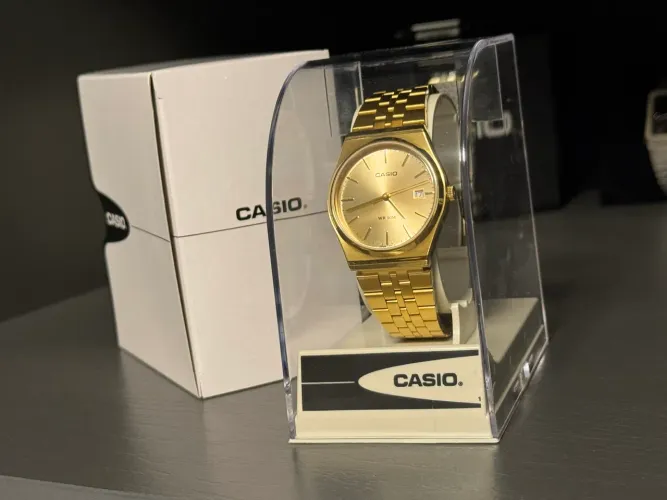Relógio Casio Vintage Dourado Novo