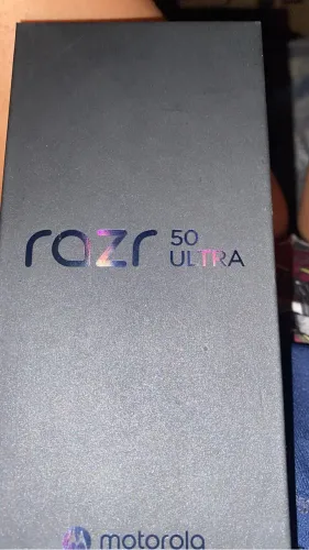 Motorola razr 50 ultra c/ nota fiscal