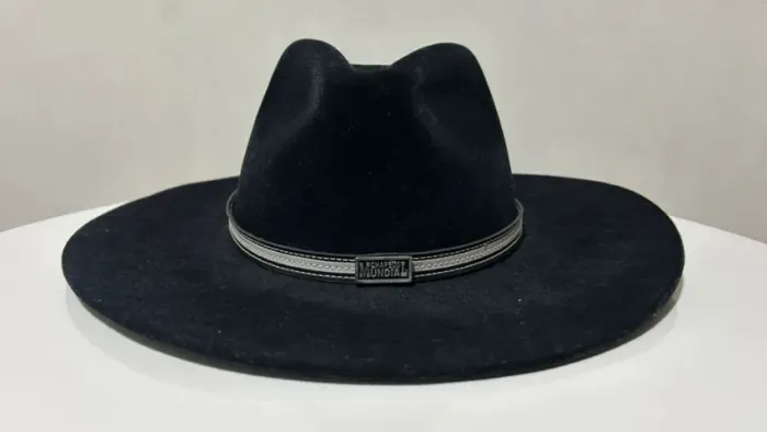Chapéu de Cowboy Preto