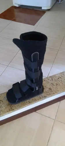 Vendo bota ortopedica M 41.