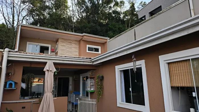 Sobrado perto de Santa Felicidade