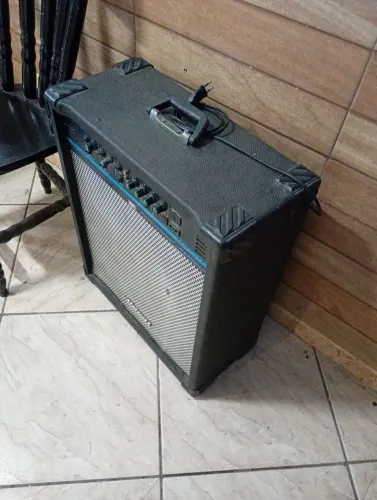 Caixa de som amplificada 350 reais