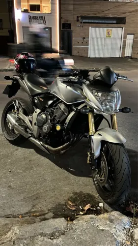 Vendo ou troco Hornet 600 toda revisada
