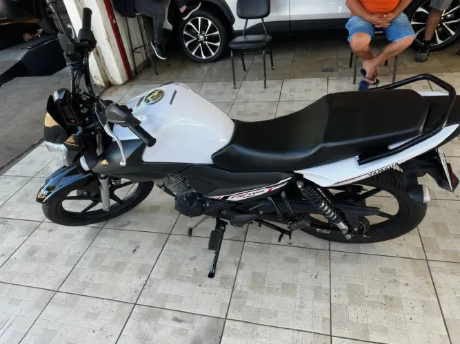 MOTO YAMAHA FACTOR 150cc Ano 2023  muito nova 