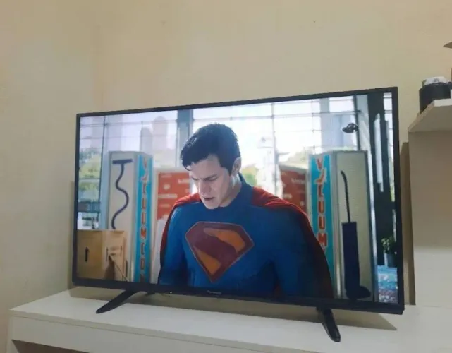 TV Panasonic 40" LED Full HD - Excelente Estado (Ideal p/ Fire Stick / TV Box / Jogos)