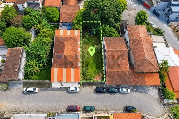 Terreno à venda com 307 m² no Bairro Colônia, Ribeirão Pires, SP