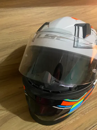 Capacete ls2