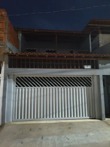 Alugo sobrado excelente no bairro esplanada