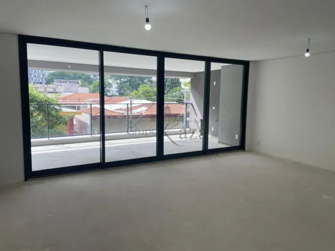 Apartamento - Moema - 4 Suítes - 189m².