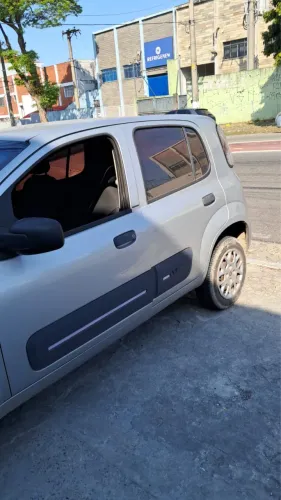 Fiat Uno Attractive 1.0 EVO Fire Flex 8V 5P 2016