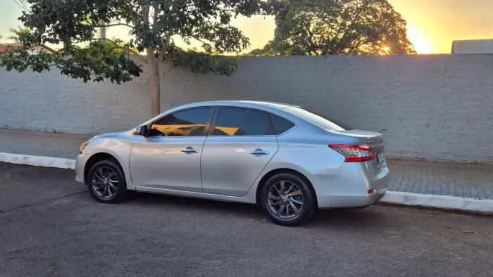 Nissan Sentra SV 2.0 Flexstart 16V Aut. 2014