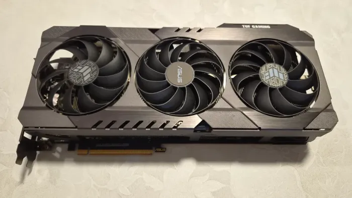 Placa de vídeo AMD radeon 6700xt tuf 12gb.