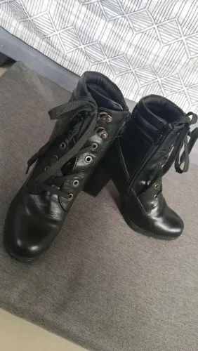 Bota coturno 