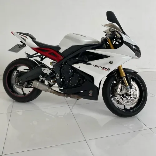 Vendo Daytona 675 Abaixo da Tabela 