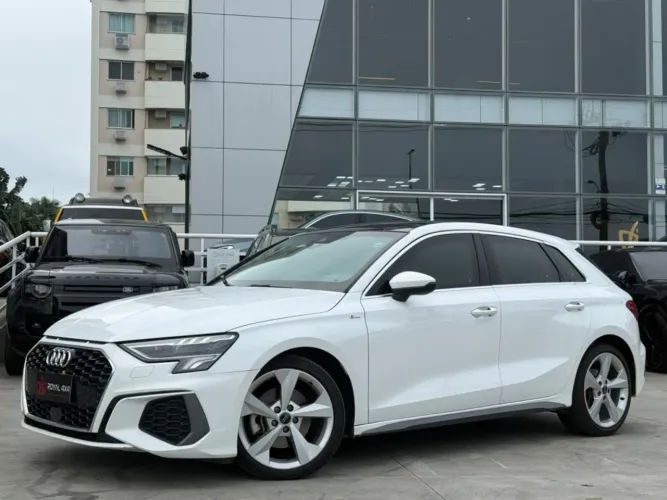 Audi A3 Sportback S-line 2.0 TFSI S-tronic 2024