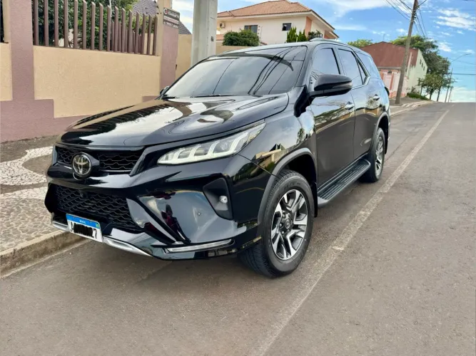 Toyota Hilux SW4 Diamond 2.8 TB 4X4 Die. Aut. 2024